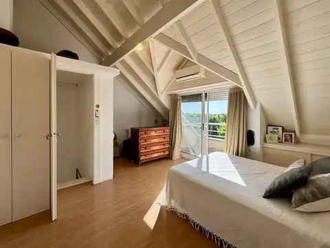 Venta Departamento 4 ambientes con terrazas en Barrio SANTA BARBARA