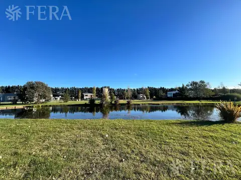 Venta Terreno de 1390m2 con fondo al lago en Miralagos II- La Plata
