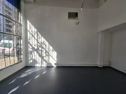 OPORTUNIDAD AMPLIO LOCAL COMERCIAL