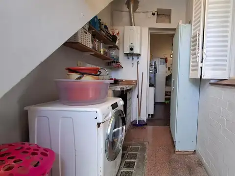 ¡Oportunidad! PH de 94 m² Sin Expensas, con Balcones y Depen