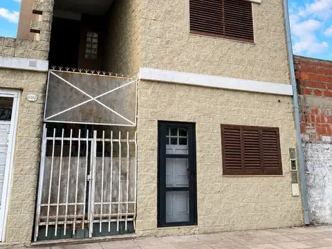 OPORTUNIDAD VENTA CASA LOTE PROP 4 AMB PILETA ESCUCHA OFERTA