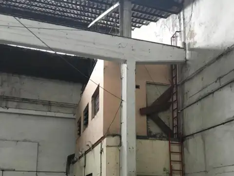 VENTA DEPÓSITO Y OFICINAS 3500 METROS EN CABALLITO