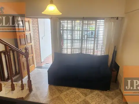Casa 5 ambientes con 1 baño