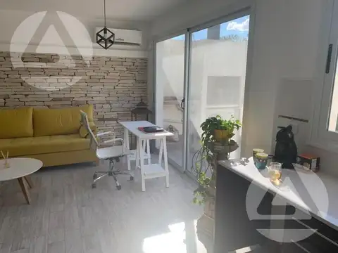 Depto Tipo Casa en Venta de Monoambiente