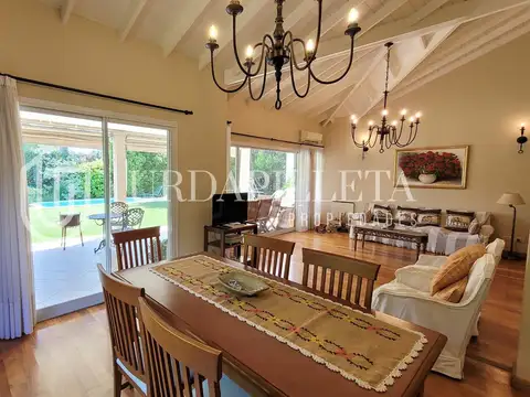 Casa en Venta de 4 dormitorios