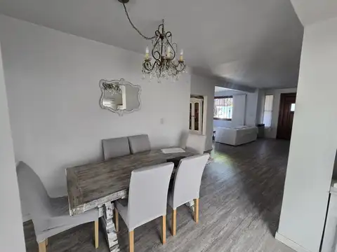 Casa en Venta en Martínez, USD 395.000