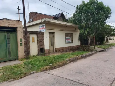 Venta | Casa | A Refaccionar | 2 Dormitorios | Capitan Bermudez