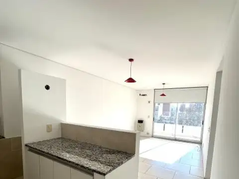 Departamento en Alquiler en Echesortu, $ 645.000
