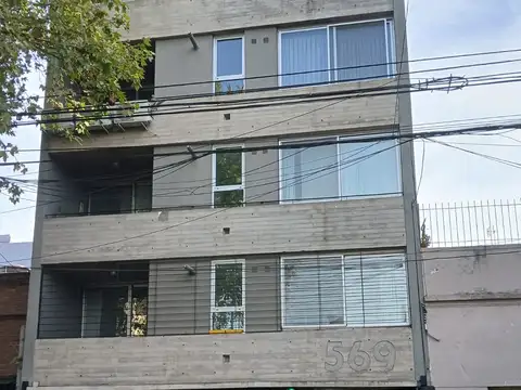 Venta Hermoso 2 Ambientes - Liniers
