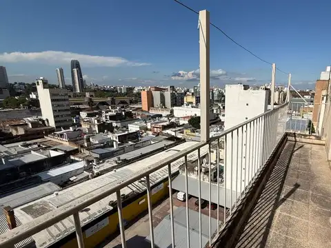 Departamento 6 ambientes con 2 baños