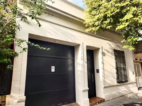 Excelente Casa de 2 amb en Lote propio con cochera