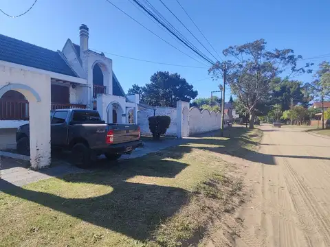 CHALET + 1.000 metros de lote en San Rafael - Mar de Ajó