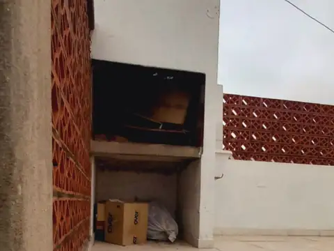 Departamento 8 ambientes con 3 baños