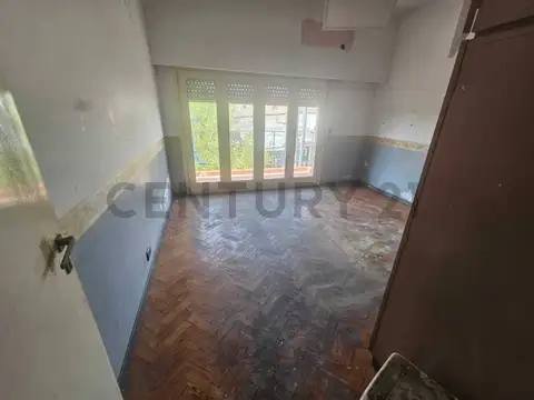 VENTA PH 4 AMBIENTES EN LANUS CON ESPACIO AEREO