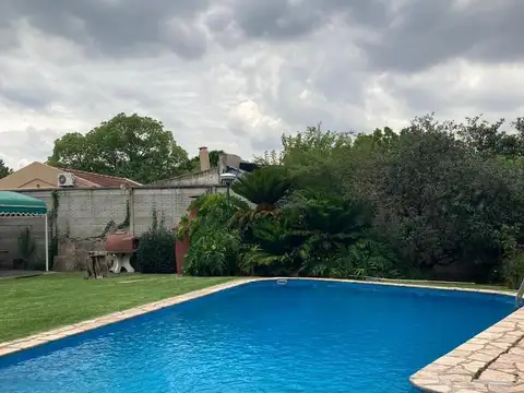 Casa 7 ambientes con 5 baños