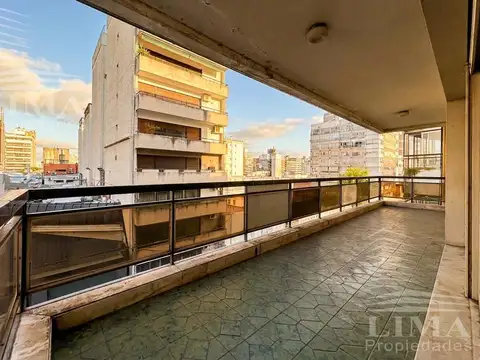 Departamento en Venta de 4 dormitorios