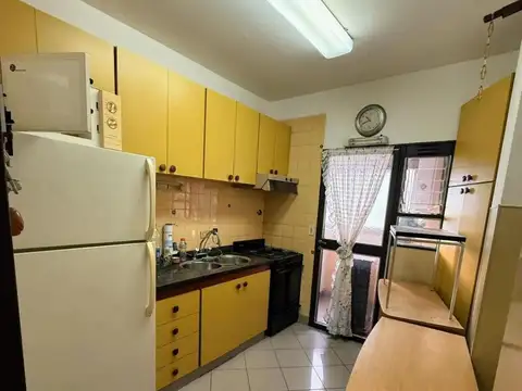 Departamento en venta - 3 Dormitorios 2 Baños - Lanús