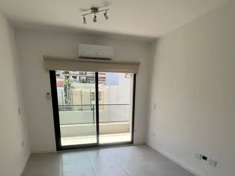 Departamento en Alquiler en Villa del Parque, $ 600.000