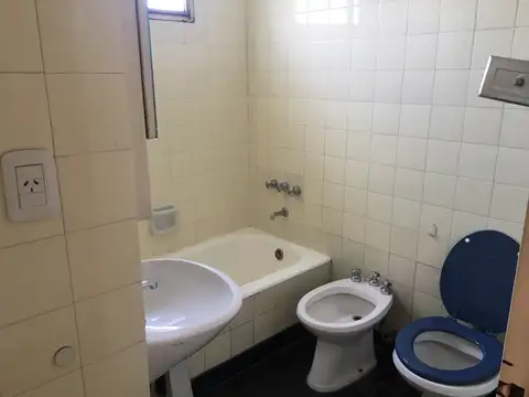 Departamento en Alquiler en Parque Patricios, $ 750.000