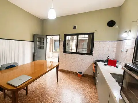 Venta Casa 6 ambientes Quilmes Oeste