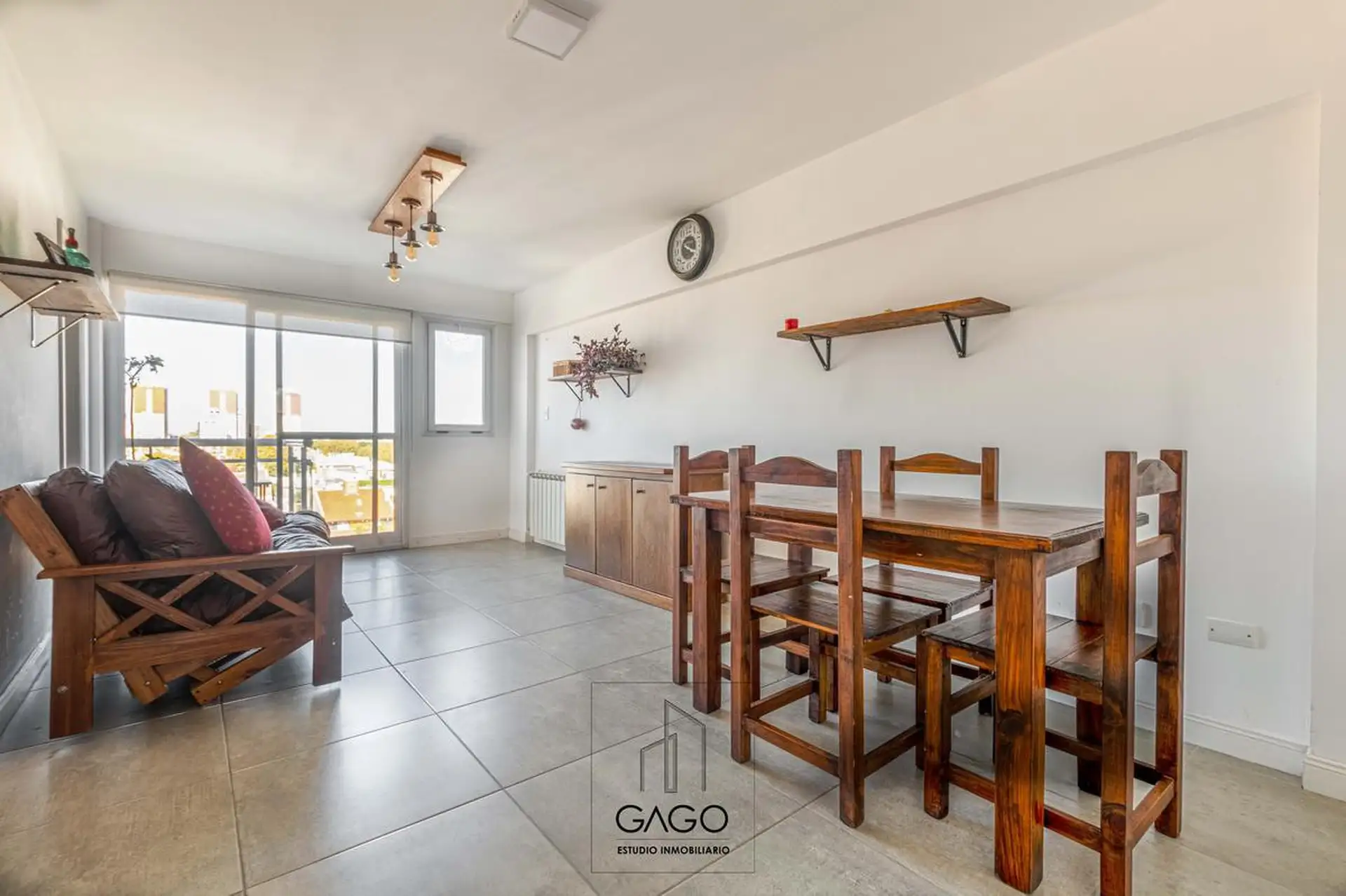 Departamento en venta 2 amb con cochera - Pompeya