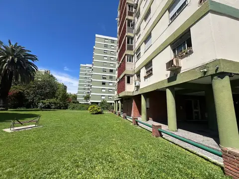 Venta Departamento de 4 ambientes en el Barrio Güemes