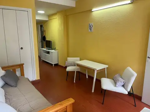 Sarmiento 2500, Piso 2
