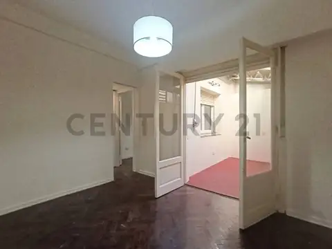 Hidalgo 100, Piso 0