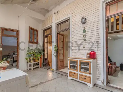 En Venta PH de 3 Ambientes en Palermo, limite con Chacarita.