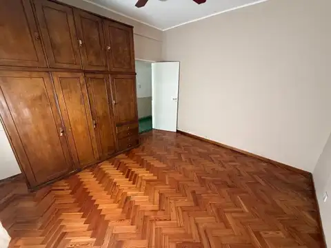 Depto Tipo Casa en Alquiler en Moron Sur, $ 750.000
