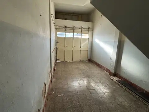 Depto Tipo Casa en Venta en Villa del Parque, USD 152.000
