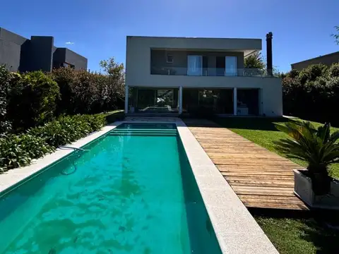 Casa en Venta de 5 dormitorios