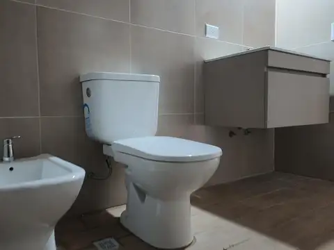 Alquiler Permanente Departamento A Estrenar Sobre Av Del Sol
