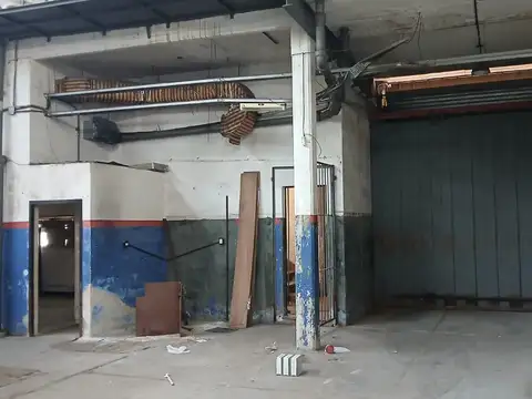 Galpon en Alquiler 25  mts Fondo