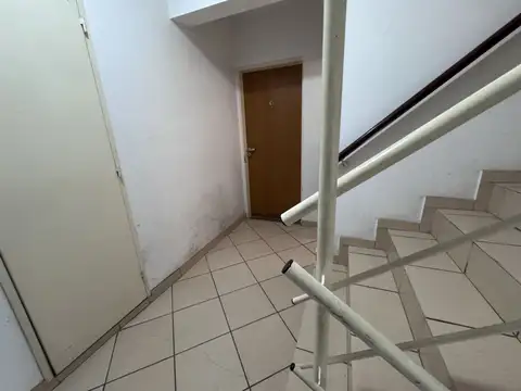 Depto Tipo Casa 2 ambientes con 1 baño