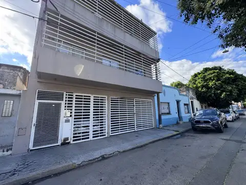 Pasaje Newbery 1500, Piso 1