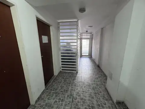 Depto Tipo Casa en Venta en Azcuenaga, USD 33.000