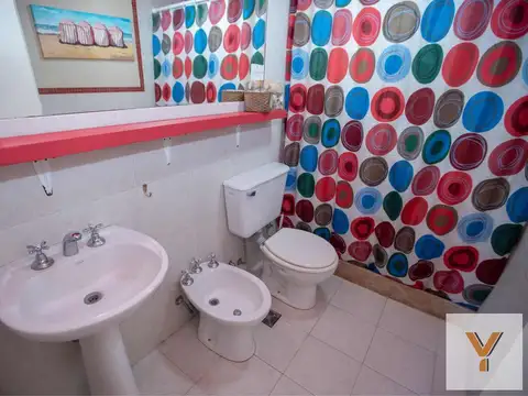 Casa en venta - 10 Dormitorios 10 Baños - 785Mts2 - Pinamar