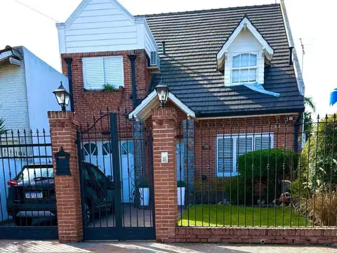 CASA EN VENTA EN HAEDO