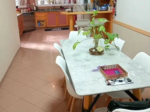 Casa en Venta en Haedo, USD 398.000