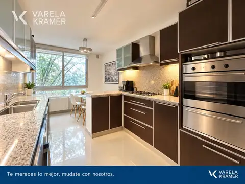 Departamento 5 ambientes con 4 baños