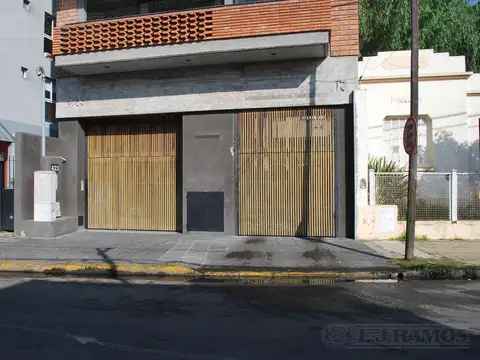 COCHERA FIJA EN TIGRE CENTRO | EXCELENTE ACCESO Y UBICACION