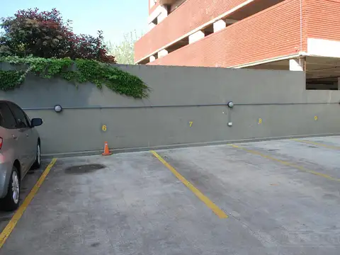 COCHERA FIJA EN TIGRE CENTRO | EXCELENTE ACCESO Y UBICACION