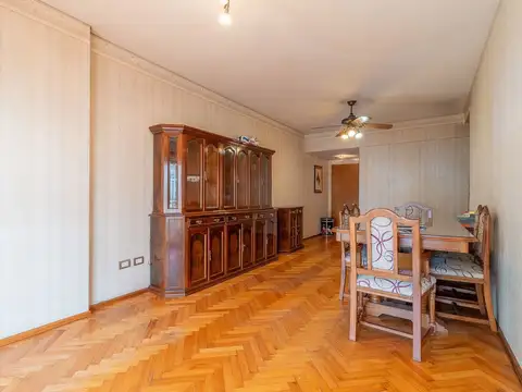 Venta 4 amb con cochera en Almagro