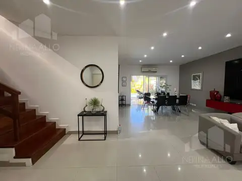 Casa en Venta en Castelar Norte, USD 360.000