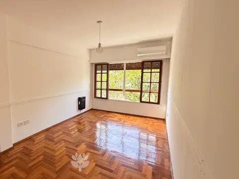 Departamento de 1 Dormitorio con Cochera - Calle 16 entre 60 y 61