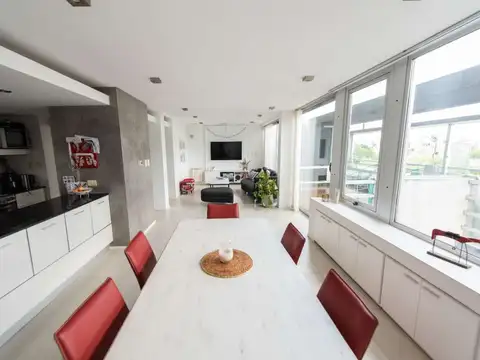 DEPARTAMENTO 3 DORMITORIOS LA PLATA CON COCHERA