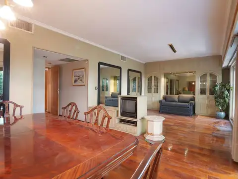 Departamento en Venta de 4 dormitorios