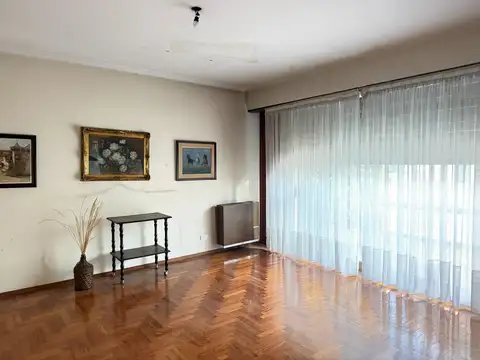 Adrogue casa en VENTA 3 dorm cochera jardin  plaza Brown