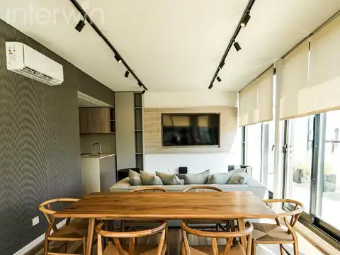 Newbery  y Báez - Unidad 1002